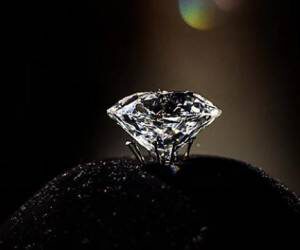 الماس طبیعی،خرید جواهر الماس،انگشتر الماس،فروشگاه جواهرات الماس،الماس کوه نور،الماس سیاه،الماس،فروش الماس،سنگ الماس طبیعی،فرمول شیمیایی الماس،الماس خام طبیعی،بزرگترین الماس های جهان،خواص الماس،چگونه الماس را بشناسیم،تراش برلیان الماس،خرید اینترنتی الماس،راهنمای خرید و فروش جواهرات،فروشگاه اینترنتی الماس،الماس راف،الماس نتراشیده،درخشش الماس،خرید جواهر،روش کارشناسی الماس
